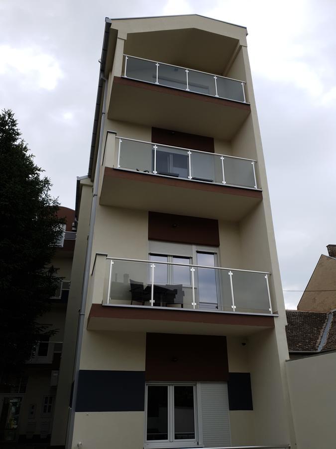 Konak Kutko Pancevo Exterior photo